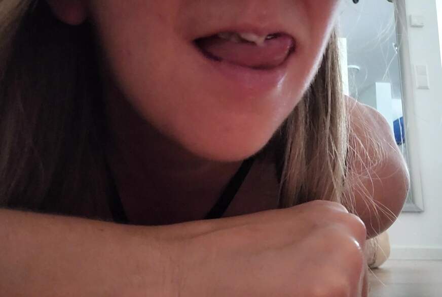 SexySuesse: Eating my P***ys*****m nach BIG Dildo F**k im Lack S***psrock