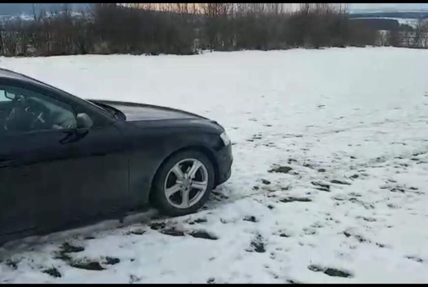 SexySuesse: B**sen und Sex im Auto WinterSchnee