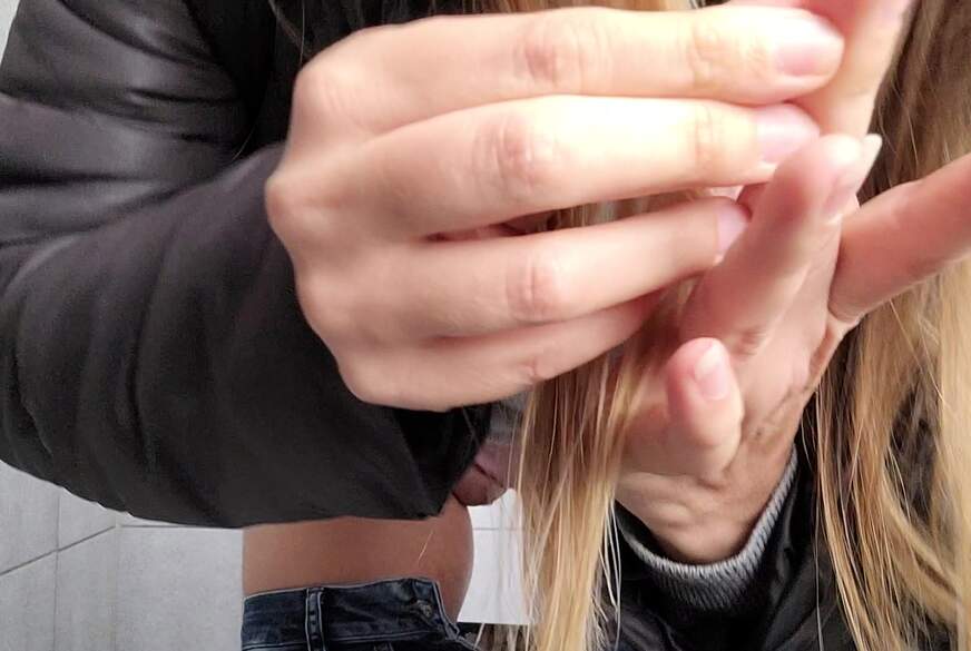 SexySuesse: Knackig in Jeans dance and strip in heller U-wäsche Camaltoe