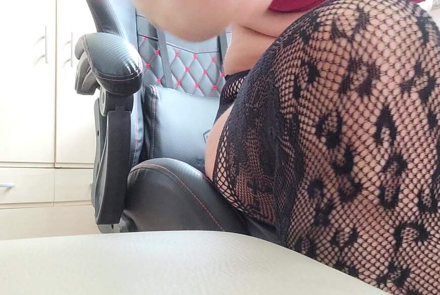 SexySuesse: Zitternde Beine Glasdildo Orgasmus!