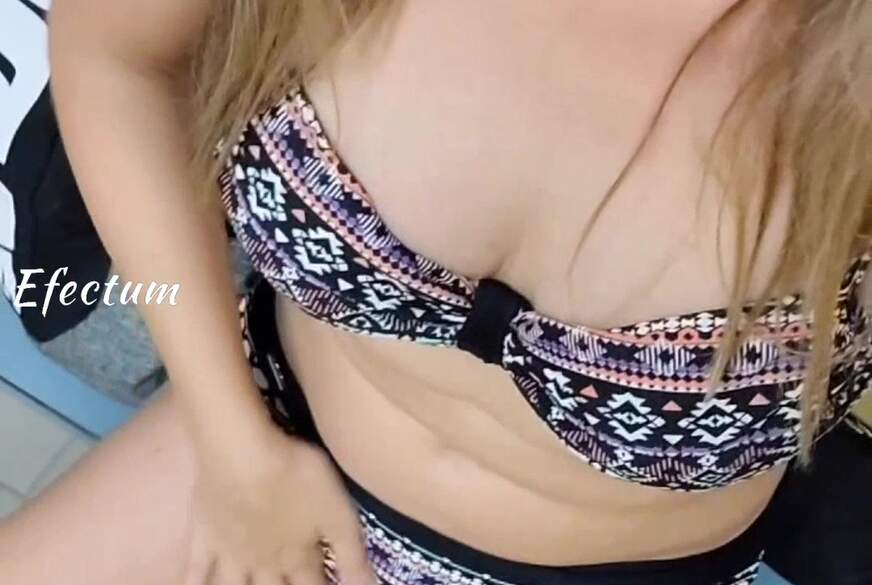 SexySuesse: Strip Bikini hotpenats füße