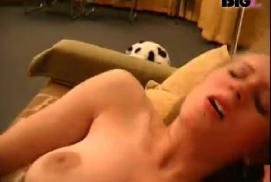 Rebecca: Meine Dildosammlung Teil 2