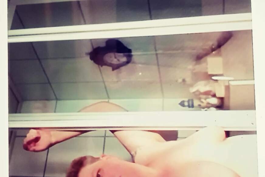 Dirty-Bine: Kommst du zu mir unter die Dusche.