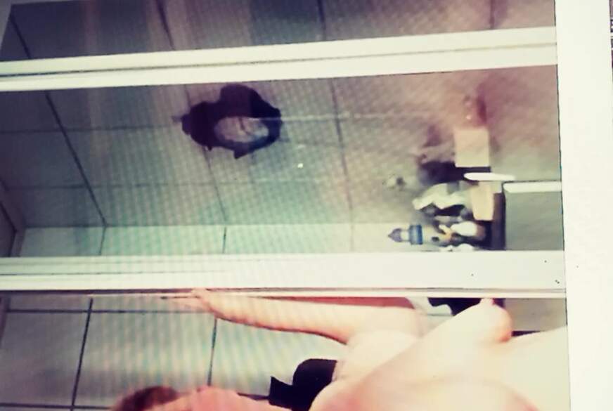 Dirty-Bine: Kommst du zu mir unter die Dusche.