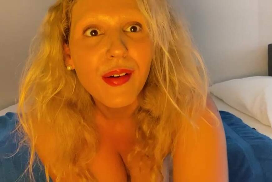 Ich und mein Dildo ganz nackt von Bettina29