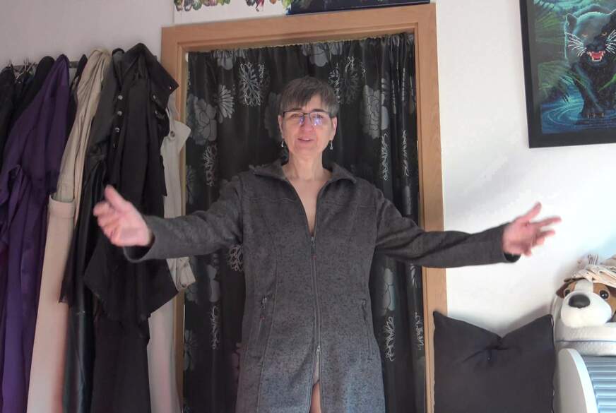 GermanHotMilf: C**k tease in The Sun