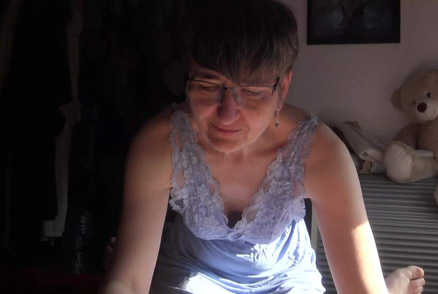 GermanHotMilf: Swallow Sunday
