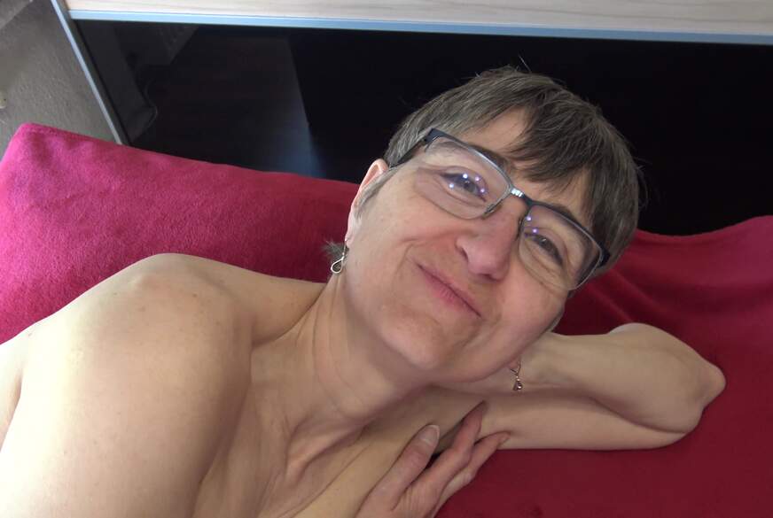 GermanHotMilf: C*m on my Tits