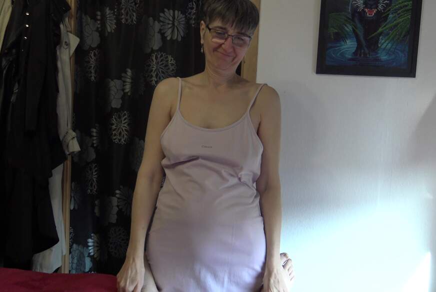 GermanHotMilf: Swallow It