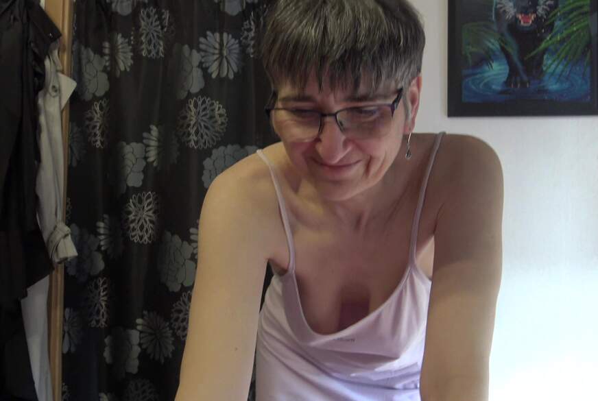 GermanHotMilf: Swallow It