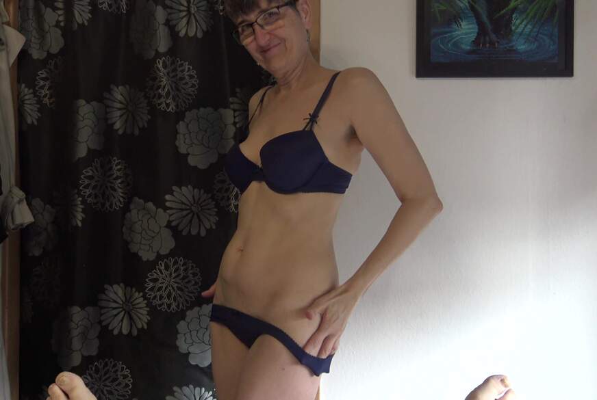 GermanHotMilf: W****t er mir ins Maul