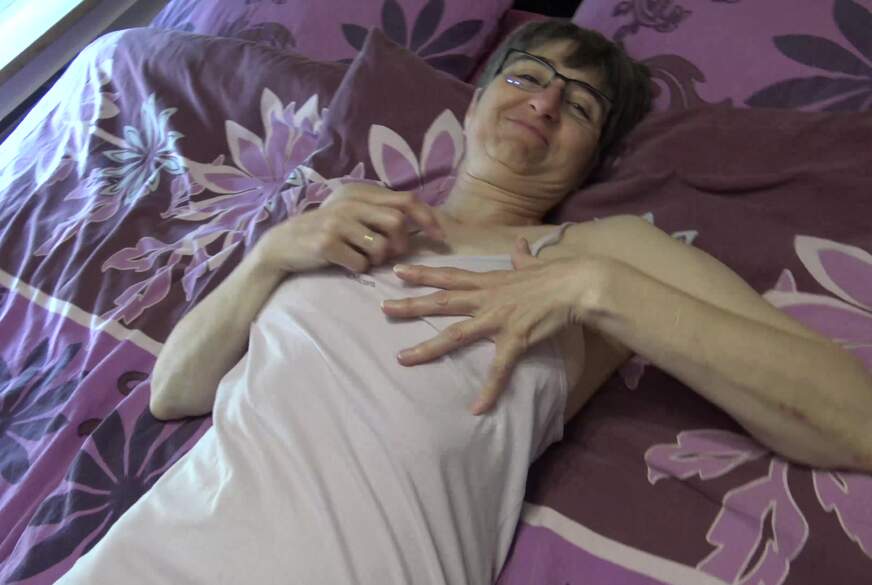 GermanHotMilf: Tits full S***m