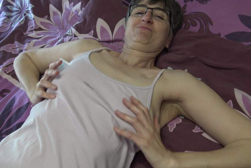 GermanHotMilf: Tits full S***m