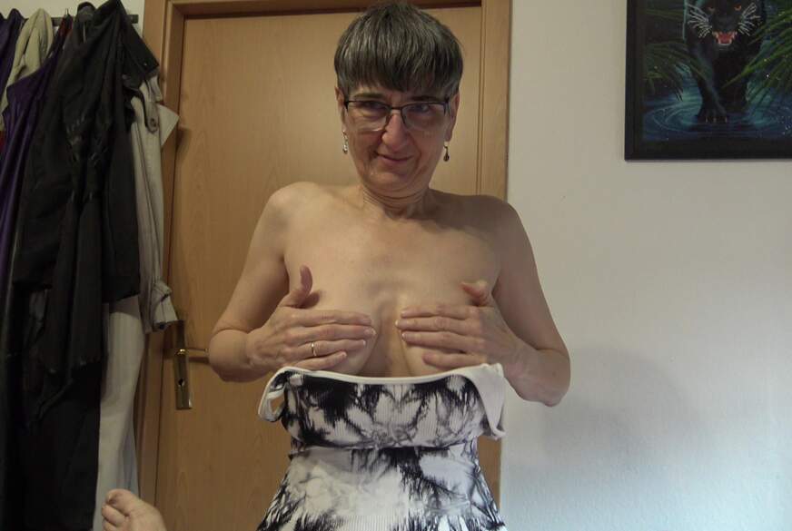 GermanHotMilf: He comes Hot