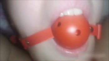 g*******t und geknepelt