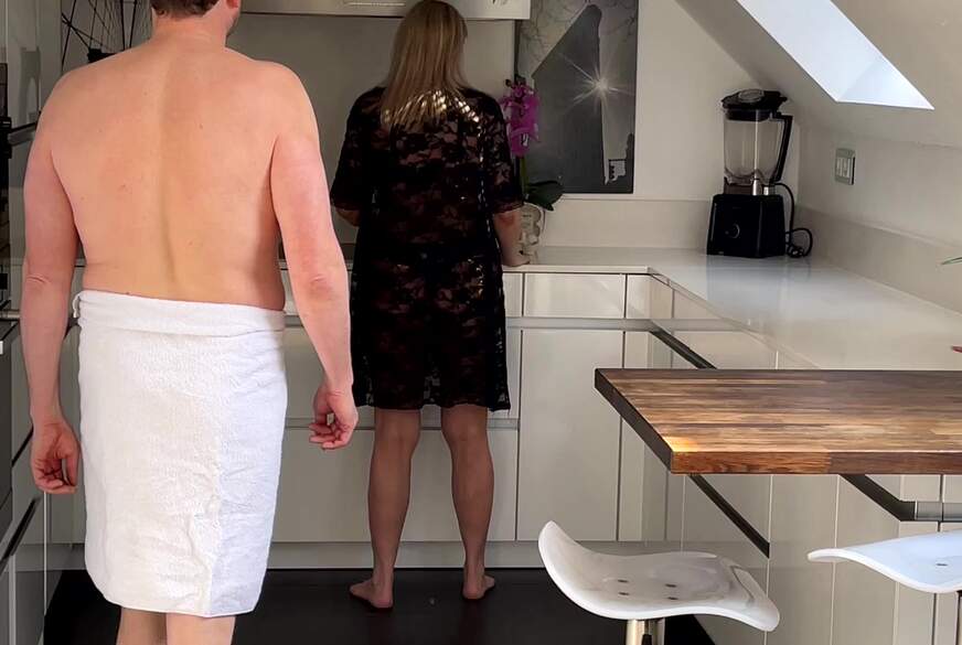 JayJayFox: User f***t mich direkt nach dem Duschen