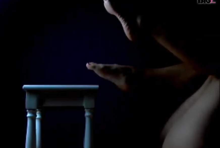 dangerous-to-kiss: Füße, Öl und Toy