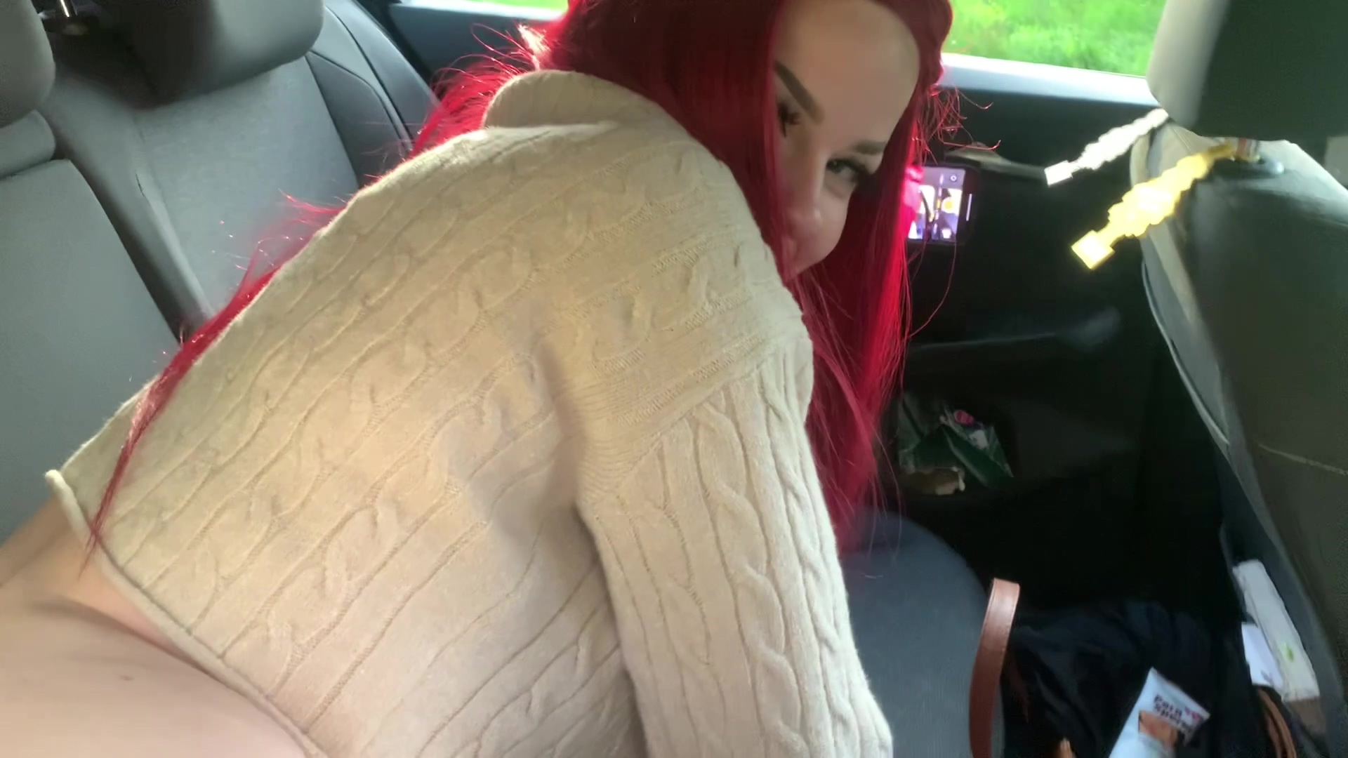 Konnte den Uber nicht bezahlen und musste es in Naturalien abarbeiten upssiii wenn er wüsste ich hab mein Geld mit Absicht vergessen, würde er mich bestimmt immer fahren wollen.