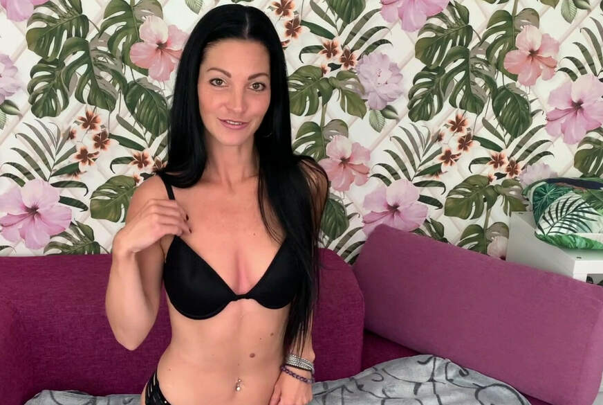 SaideWillow: Heiße Striptease