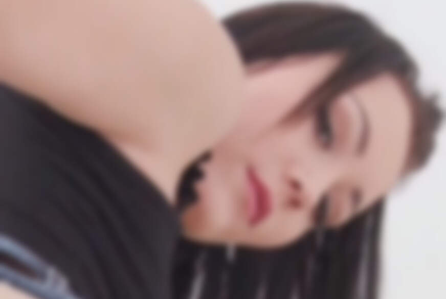 Willkommen zum G******g! Devotes T***yb*******k bekommt alle L von Crazy-Kim