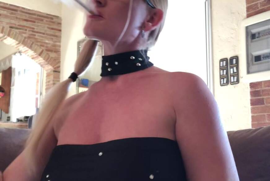 Ich rauche eine... von MelissaStrip