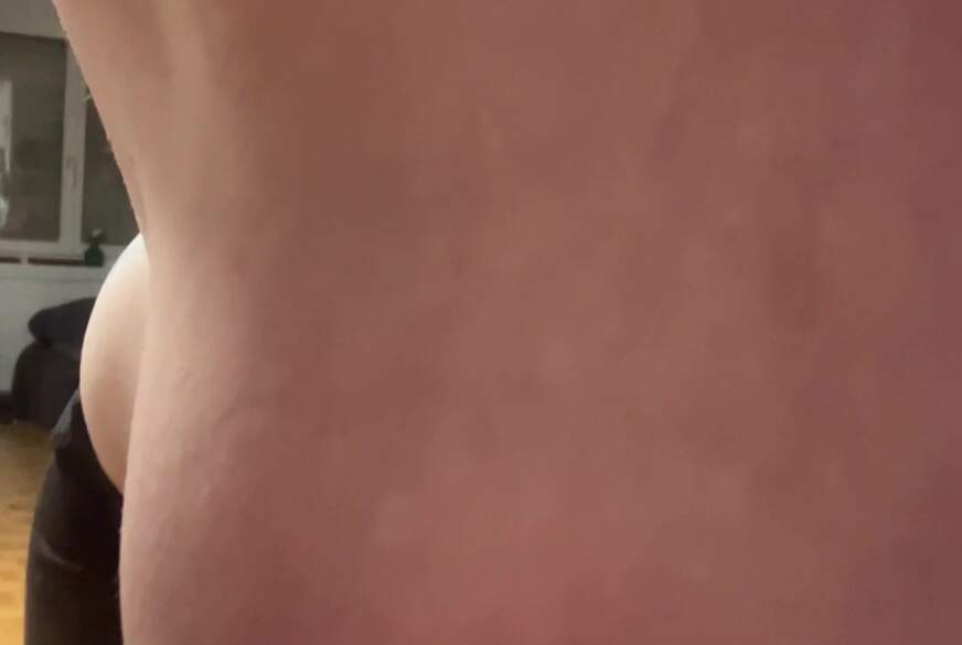 MelissaStrip: Titten wiegen!!!