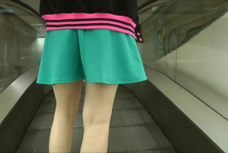 Upskirt im Kaufhaus von Pretty-g***y pic1