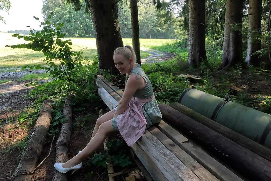 Lea-kirsch: Bin ich jetzt DIE DORFs******e  AO F**k im Dirndl und LEDERHOSE