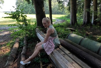 Bin ich jetzt DIE DORFs******e  AO F**k im Dirndl und LEDERHOSE