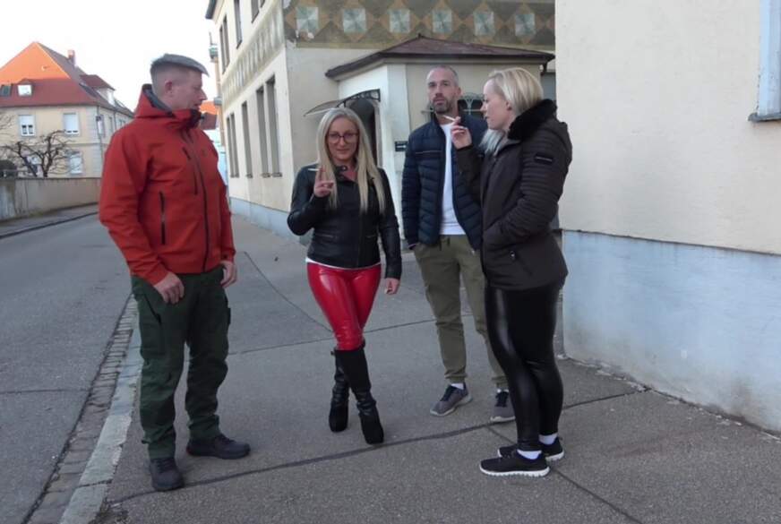 Lea-kirsch: Spontanes USER F**kDATE - von der Straße in die Kiste! 2 Wetlook-Leggings S*******n unterwegs!