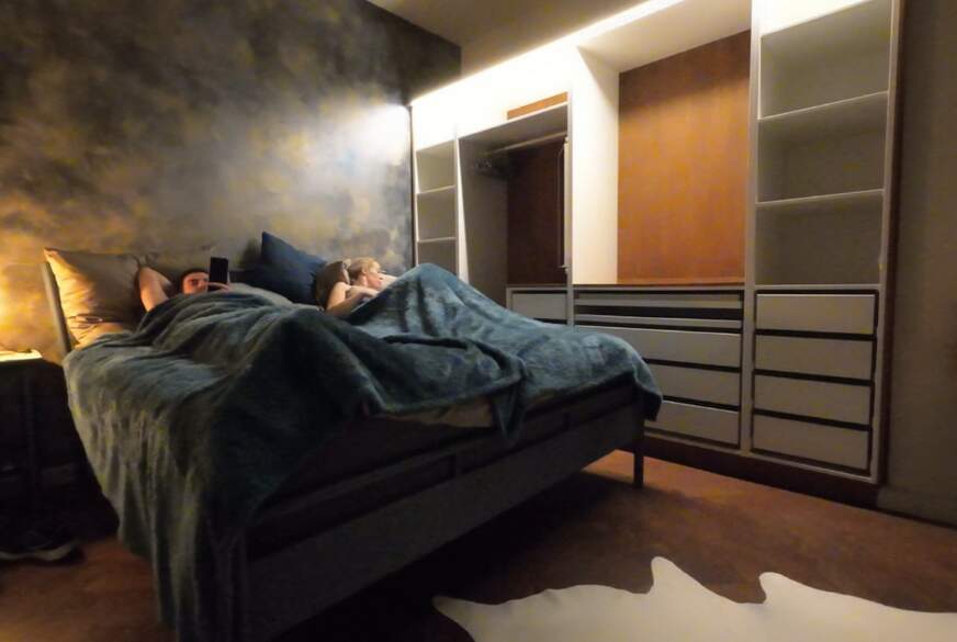 CHECK IN im F**kHOTEL! Heimlicher FULLSWAP mit AO F**k von Lea-kirsch