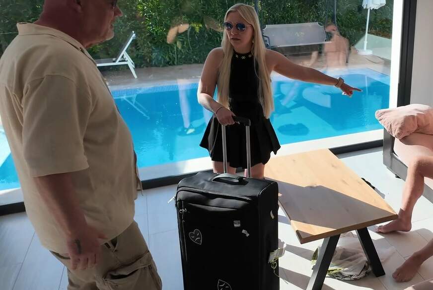 Lea-kirsch: F**k FINCA DISASTER AUF MALLE! Egon KOWALSKI erwischt uns beim wilden Gruppenf**k!
