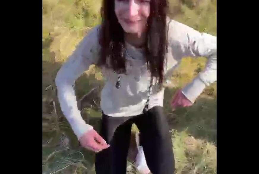 CelinaSunshine: her mit der S***e !!!