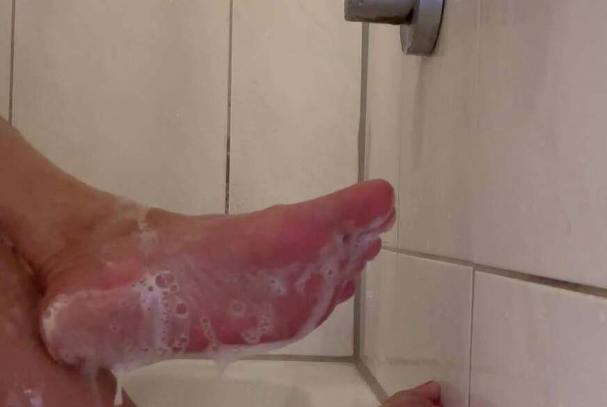 Meine sexy Füße in der Dusche von Filipina pic4