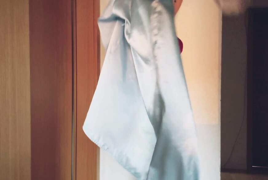SinisterLime: Zuhause lieber etwas leichter bekleidet...