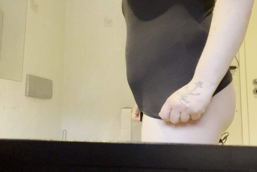 Karina12: Nackt und natürlich