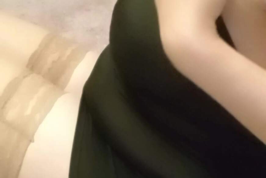 Sexypaar3947: Geile M****i mit Dildo und Vibrator g*****t