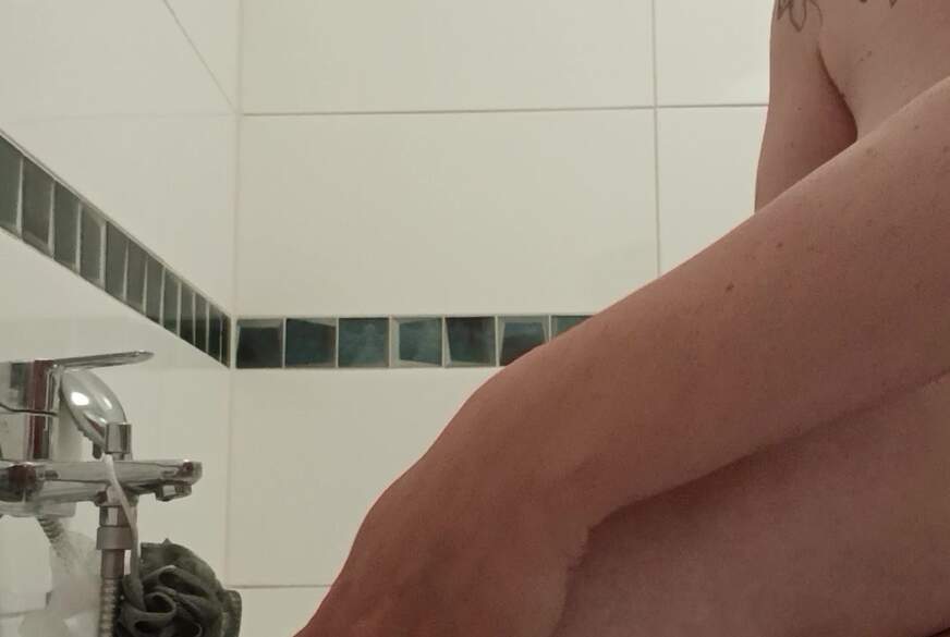 Geil in der Badewanne besorgt von Sexypaar3947 pic2