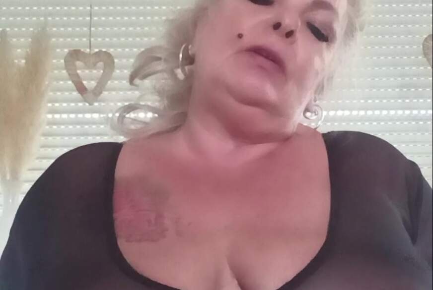 Ich will das du mich f****t von HotSilli152 pic1