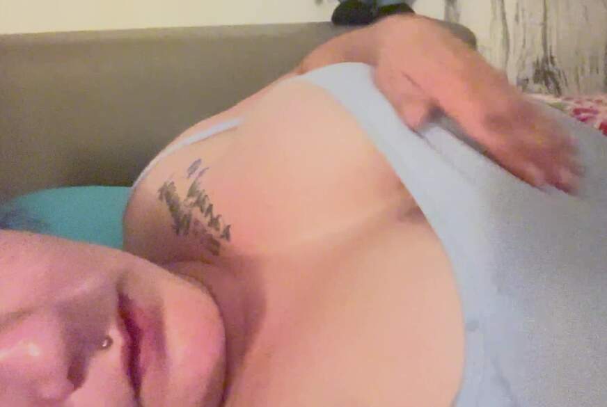 Crazyjinga: Ich berühre meine d**ken Titten für dich