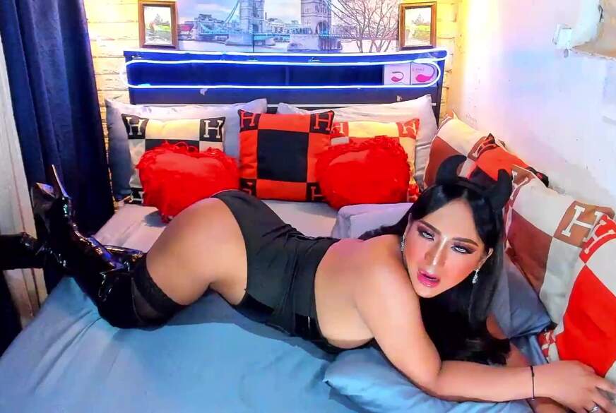 Come and Worship my Sexy body von GorgeousQueen