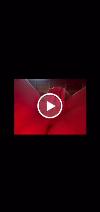 Zu Ostern habe ich mir Eier in meine Muschi gesteckt was denkt ihr wiviele haben gepasst, guckt selb Zu Ostern habe ich mir Eier in meine Muschi gesteckt was denkt ihr wiviele haben gepasst, guckt selb