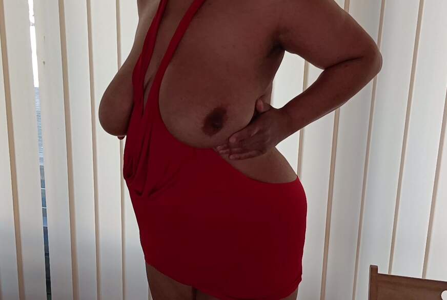 Verführung in Rot  jeder Blick lohnt sich von NATURAL-WOMAN