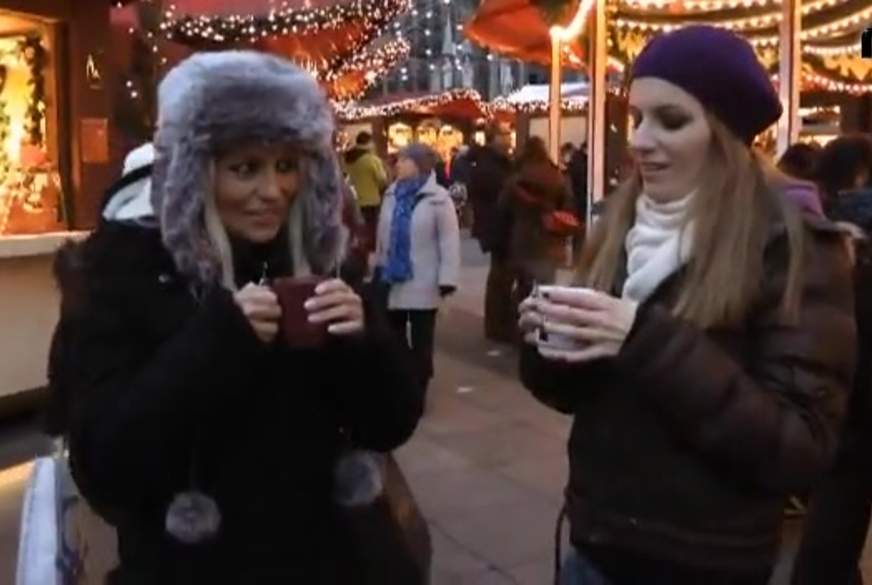 2 frivole F***en aufm Kölner Weihnachtsmarkt von sexyjacky pic3