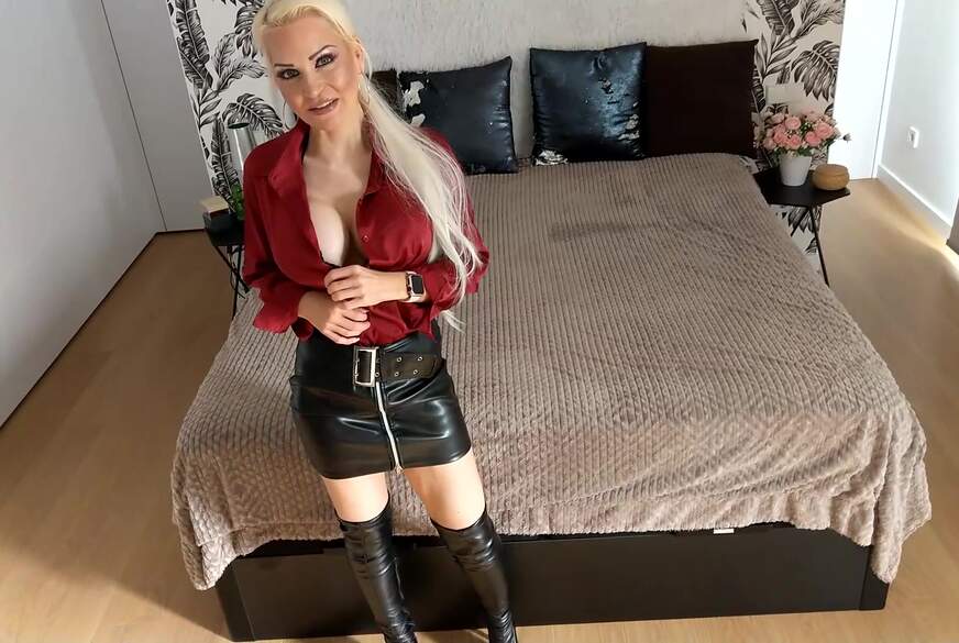 sexyjacky: Erster F**k nach Schönheitsoperation !! Wer will mich e*********n ??