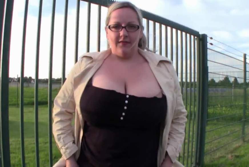 Dringend P****n zu... von MaraBoobs pic2