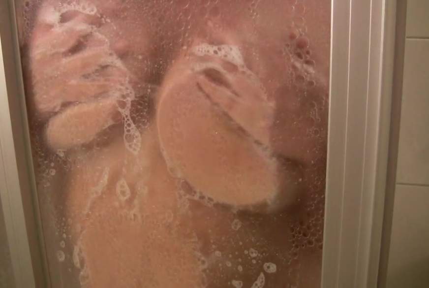 Gequetschte E***r von MaraBoobs pic2