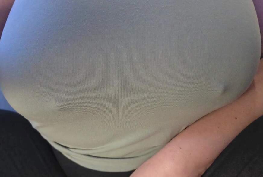 MaraBoobs: H**te Nippel, d**ke Titten und Monday Fail