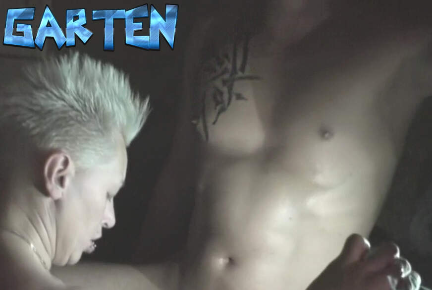 BLONDINE SchreberGARTEN Piercing-B**wJOB !! von ASURAN