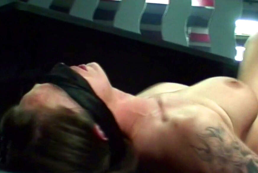 ASURAN: HIGH HEELS F**k in ROCK-BAR !!